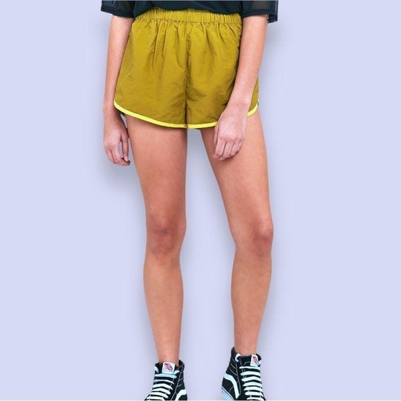 BDG by Urban Outfitters Dazed Dolphin Athletic Shorts Green/Yellow Women’s Small - Picture 2 of 6